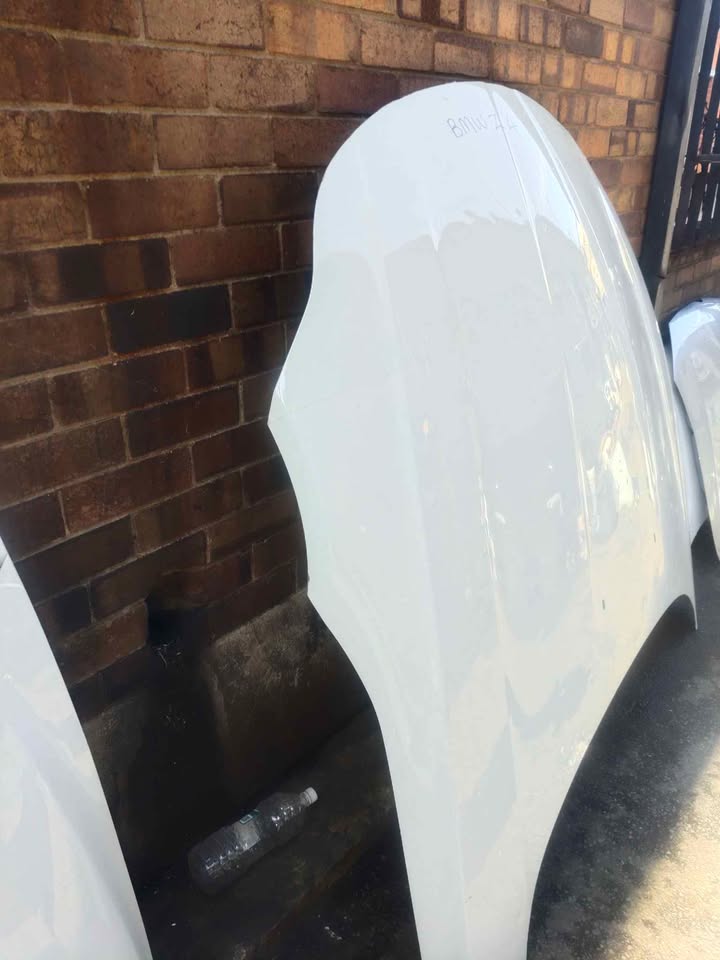 BMW Z4 bonnet - Private Seller BMW Z4 bonnet - Private Seller