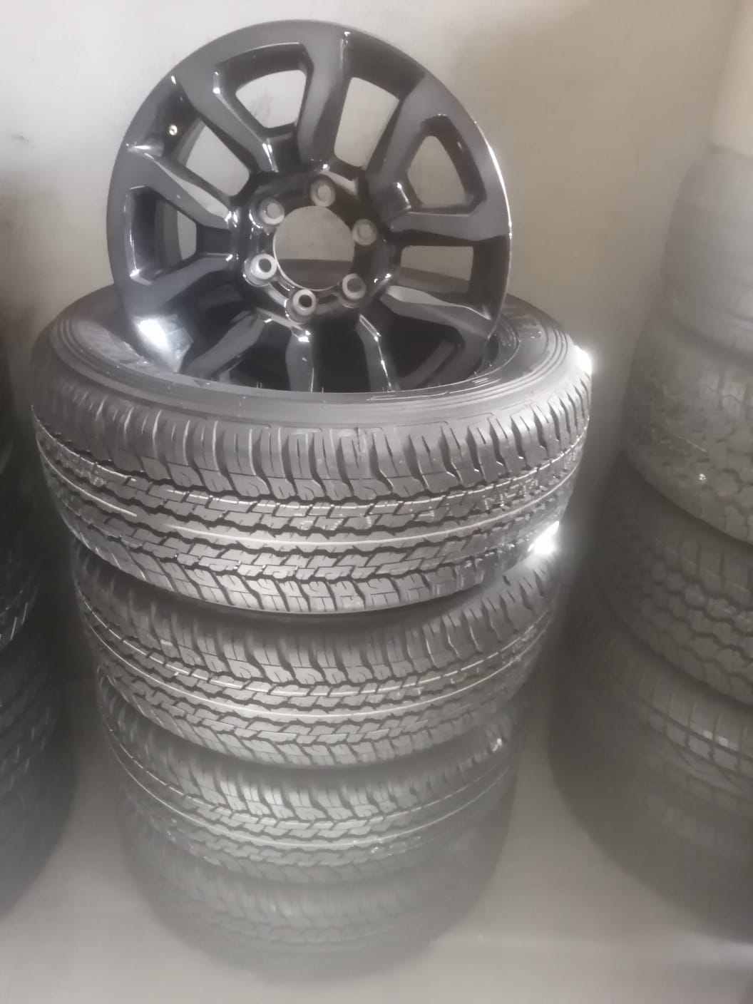 18" Toyota Legend 50 Rs original mag to use for spare Dunlop Grandtrek A/ - Private Seller 18" Toyota Legend 50 Rs original mag to use for spare Dunlop Grandtrek A/ - Private Seller