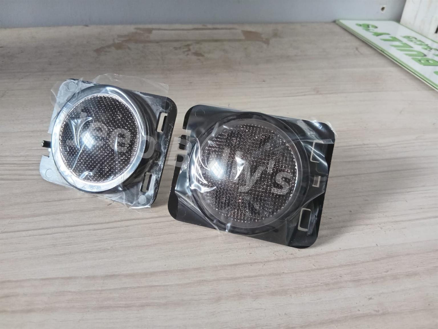 New Indicator Lights For Jeep Wrangler @ Jeep Bully's - Private Seller New Indicator Lights For Jeep Wrangler @ Jeep Bully's - Private Seller