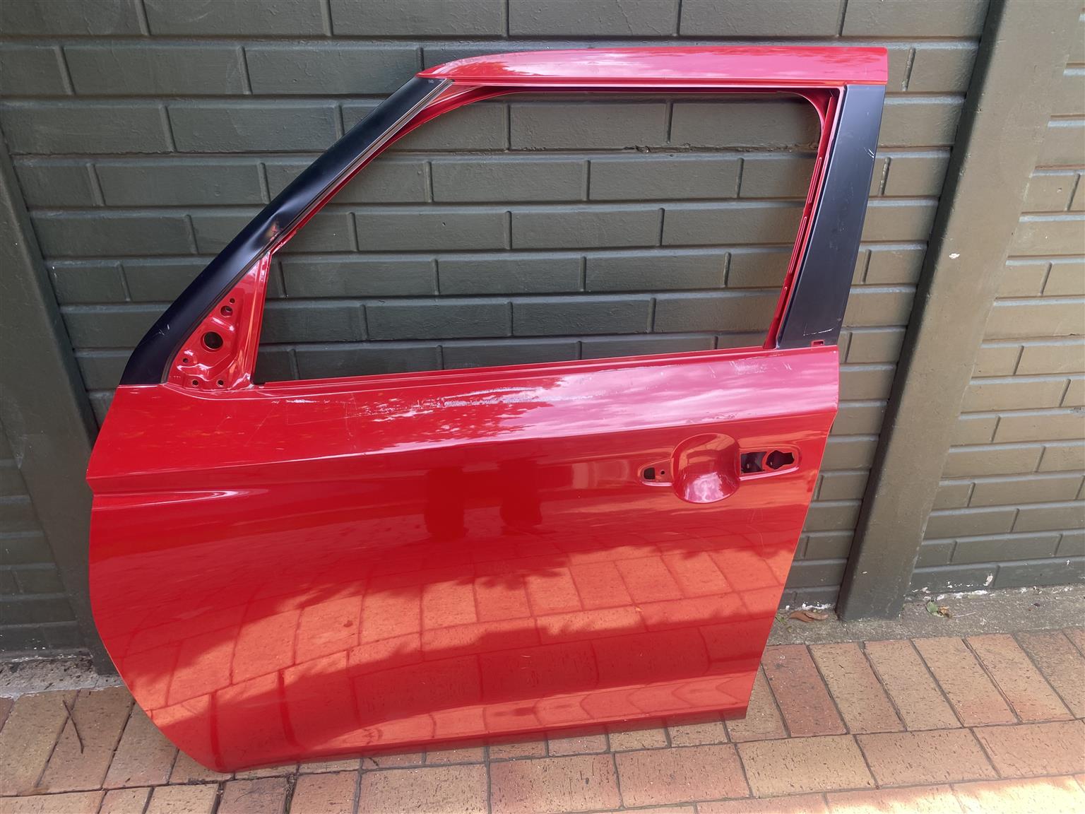 2025 SUZUKI SWIFT LEFT FRONT DOOR SHELL FOR SALE. IN PRISTINE CONDITION - Private Seller 2025 SUZUKI SWIFT LEFT FRONT DOOR SHELL FOR SALE. IN PRISTINE CONDITION - Private Seller