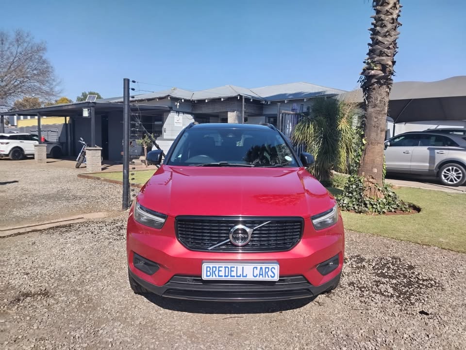 2018 Volvo XC40 D4 R-Design Geartronic AWD Automatic