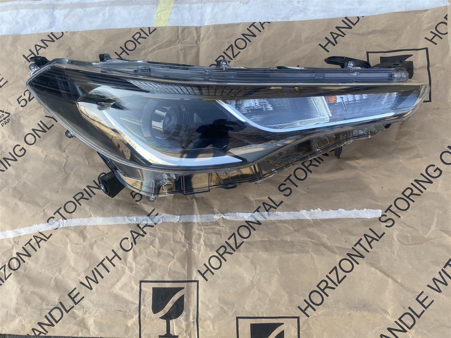 2024 TOYOTA COROLLA CROSS HALOGEN HEADLIGHT RIGHT SIDE FOR SALE
