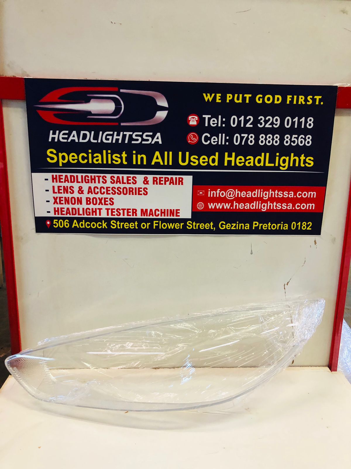 Ford Focus left side headlight lens (2016) - Private Seller