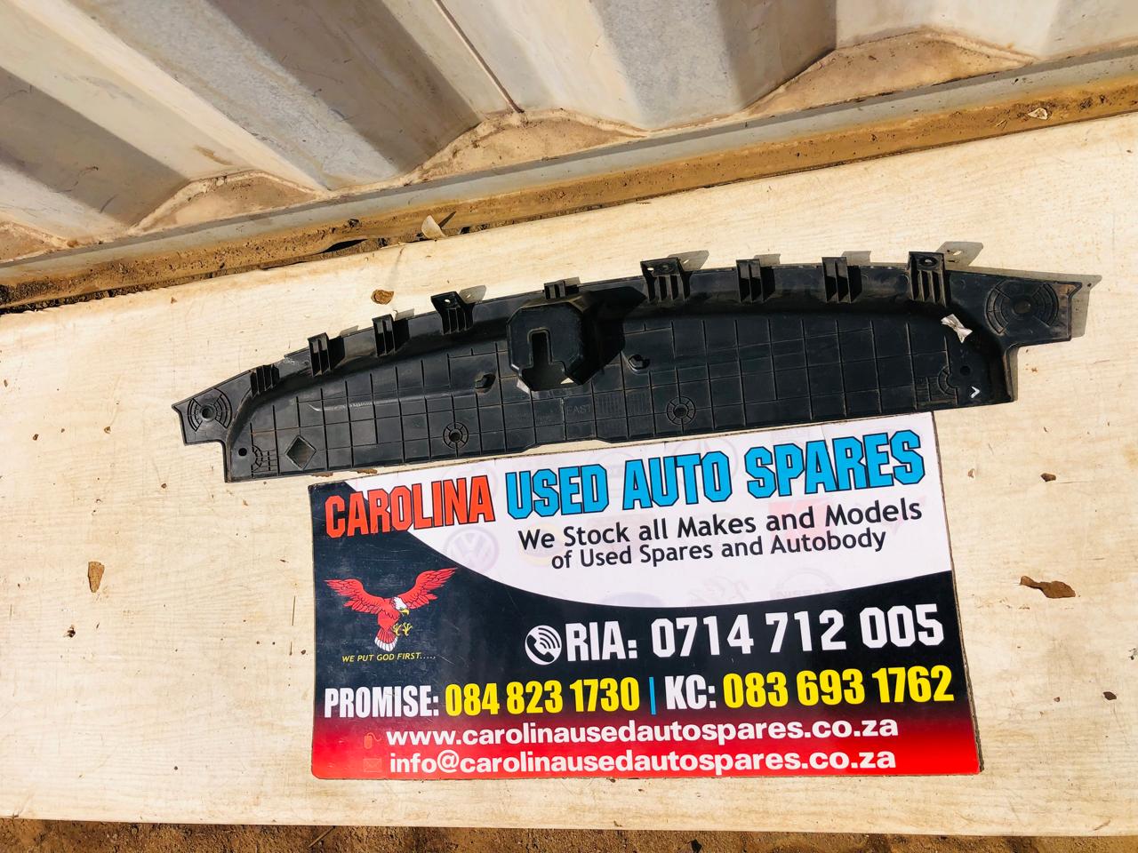 Kia Sportage upper radiator cradle cover/slam cover - Private Seller Kia Sportage upper radiator cradle cover/slam cover - Private Seller