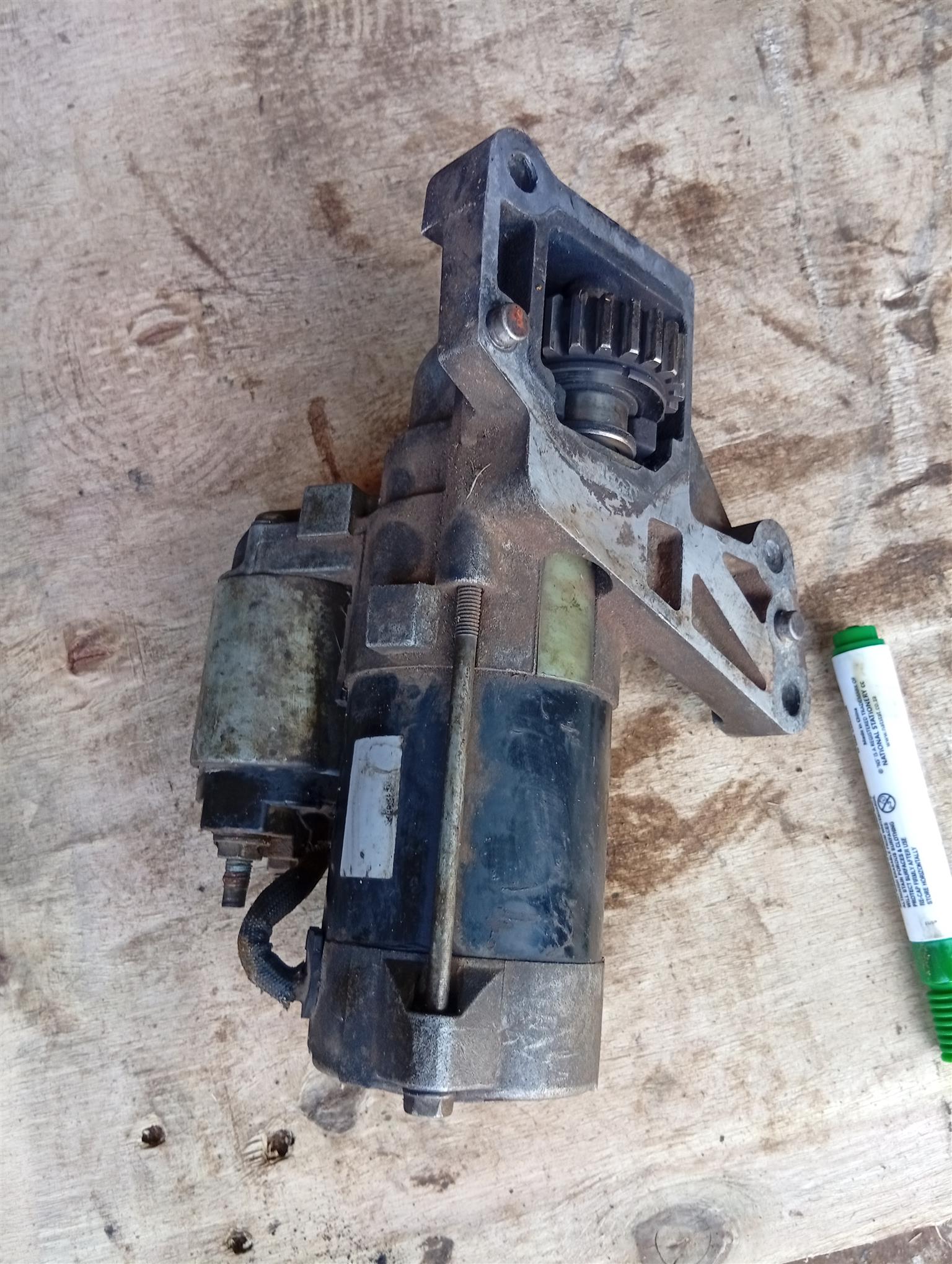 Dodge caliber 2.0 starter for sale - Private Seller