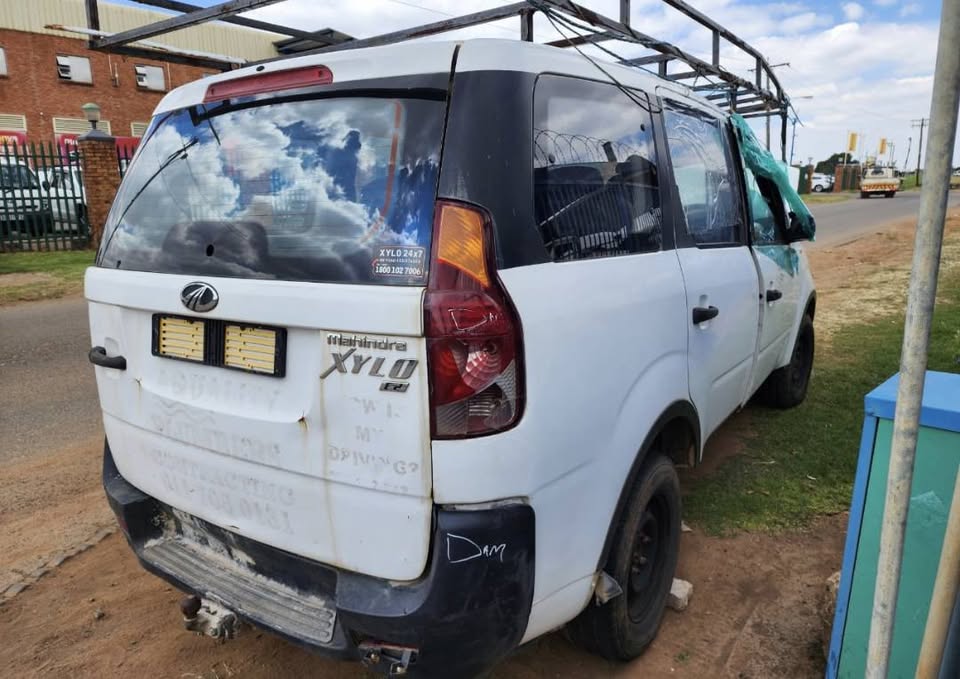 MAHINDRA XYLO2.2 STRIPPING FOR SPARE PARTS - Private Seller MAHINDRA XYLO2.2 STRIPPING FOR SPARE PARTS - Private Seller