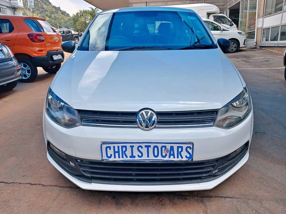 VW polo Vivo hatchback Manuel Transmission petrol 1.4 engine capacity mileage 55000km