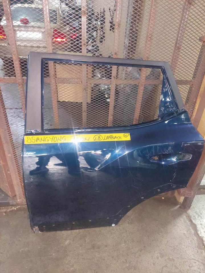 Ssangyong left back door - Private Seller