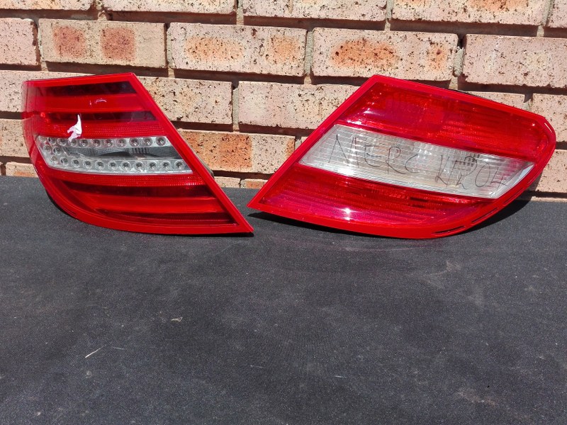 Mercedes Benz W204 Taillight - Private Seller Mercedes Benz W204 Taillight - Private Seller