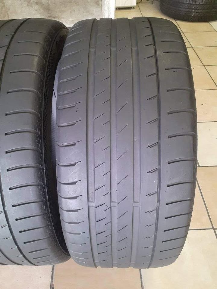 265/40/20 Continental Tyres for Sale. Contact - Private Seller 265/40/20 Continental Tyres for Sale. Contact - Private Seller