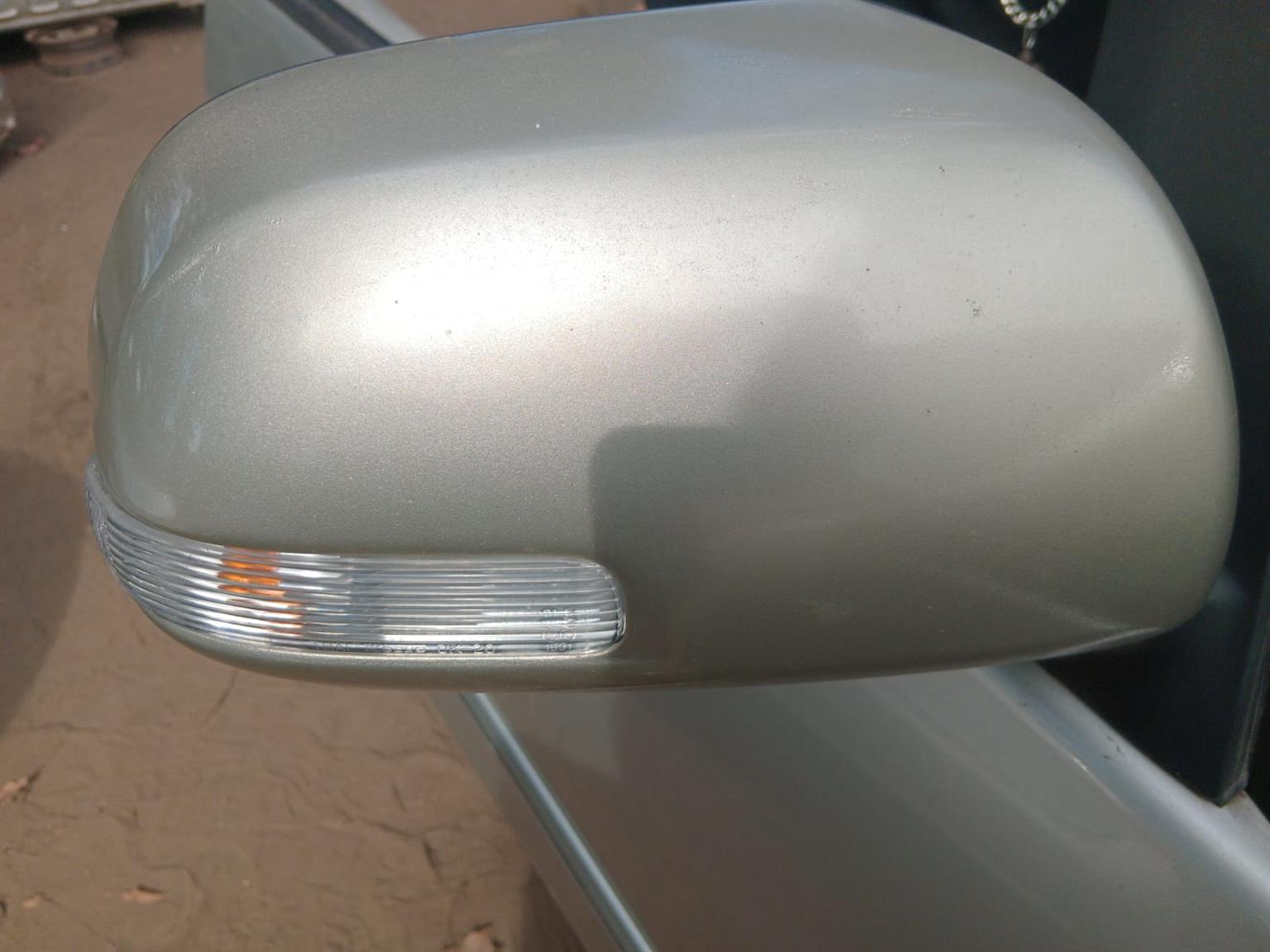 USED TOYOTA INNOVA DOOR MIRRORS FOR SALE