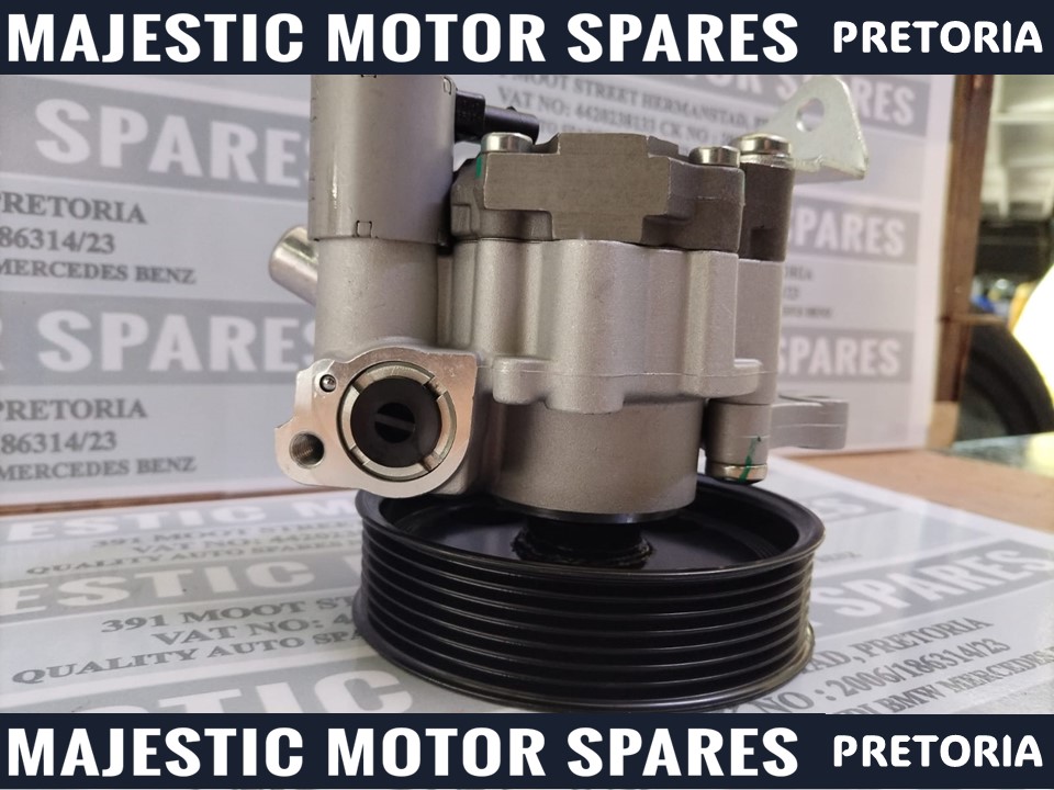 Mercedes Benz A006.466.48.01 power steering pump for sale - Private Seller