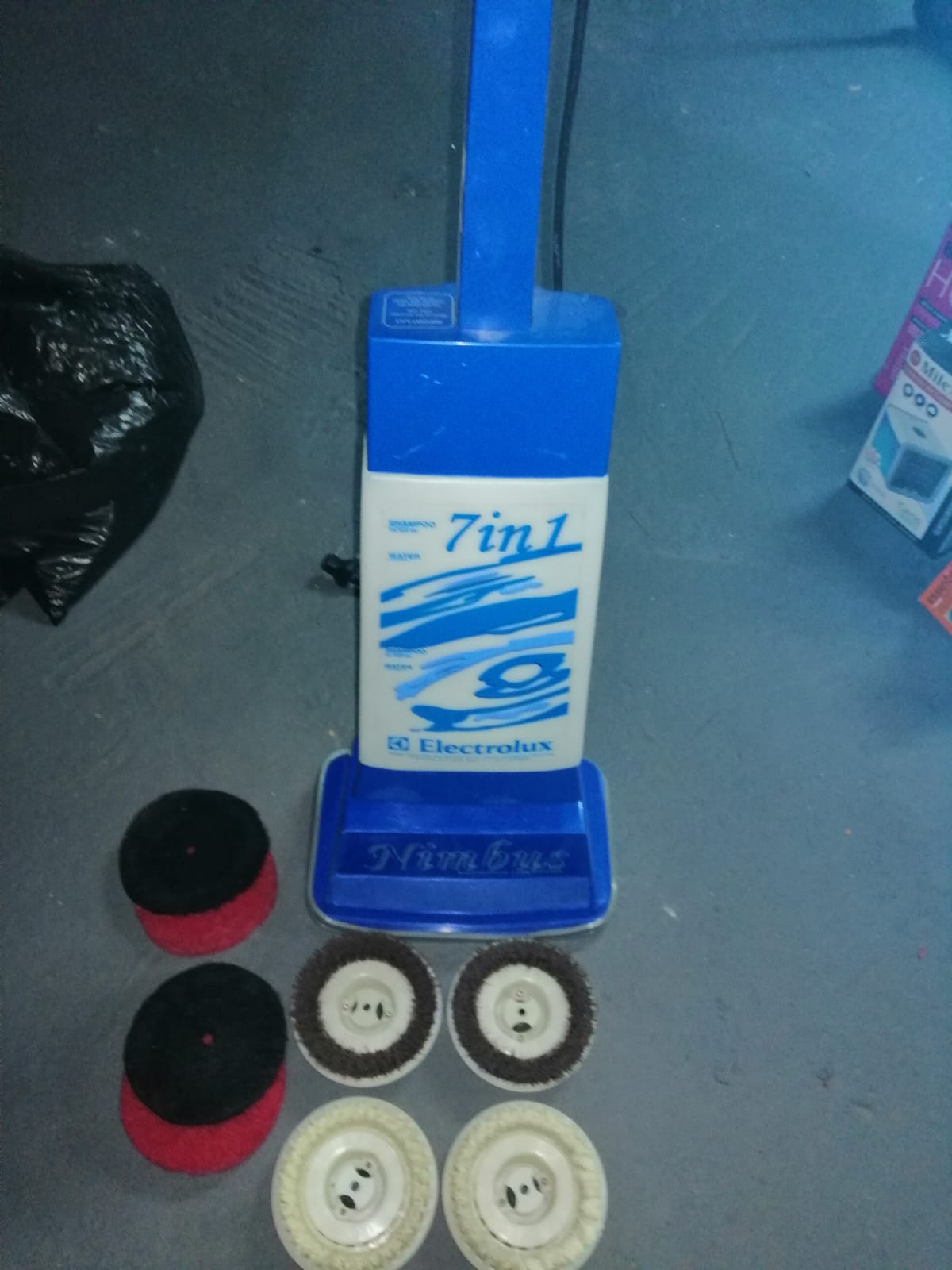 Electrolux Nimbus 7in1 Floor / Carpet Cleaner Junk Mail