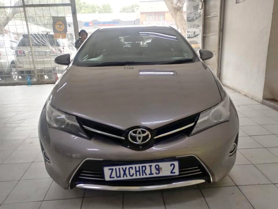 2014 TOYOTA AURIS 1.6 XR AUTOMATIC 2014 TOYOTA AURIS 1.6 XR AUTOMATIC