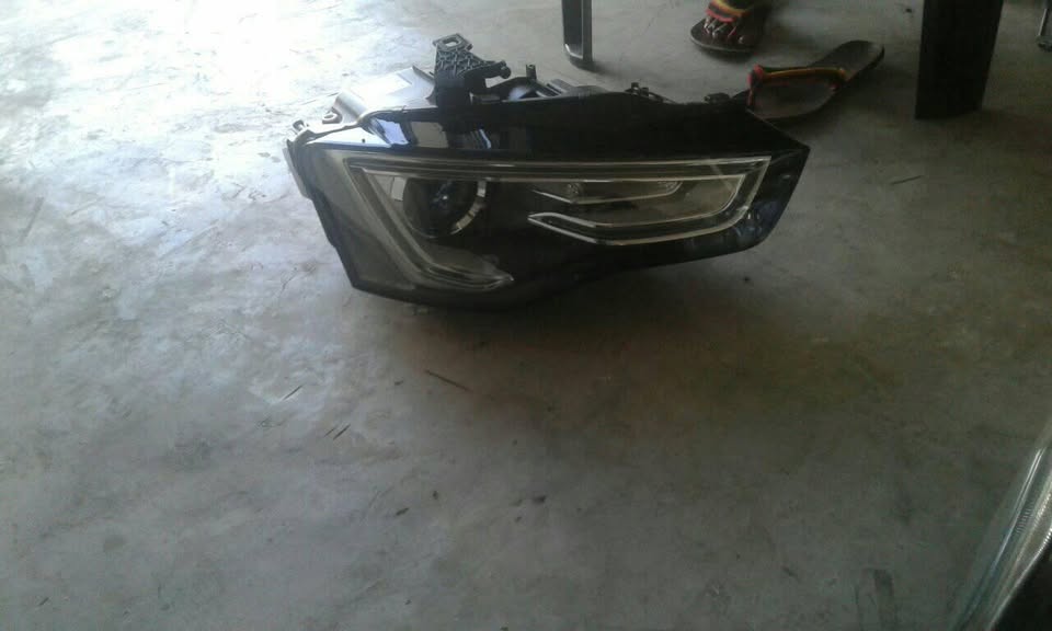 Audi A5 2014 headlight - Private Seller Audi A5 2014 headlight - Private Seller