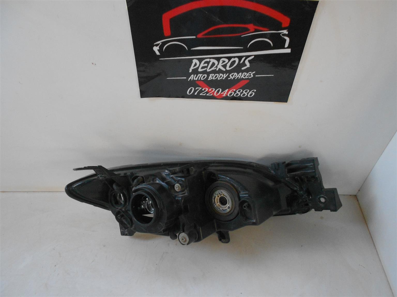 Mazda 2 Right headlight