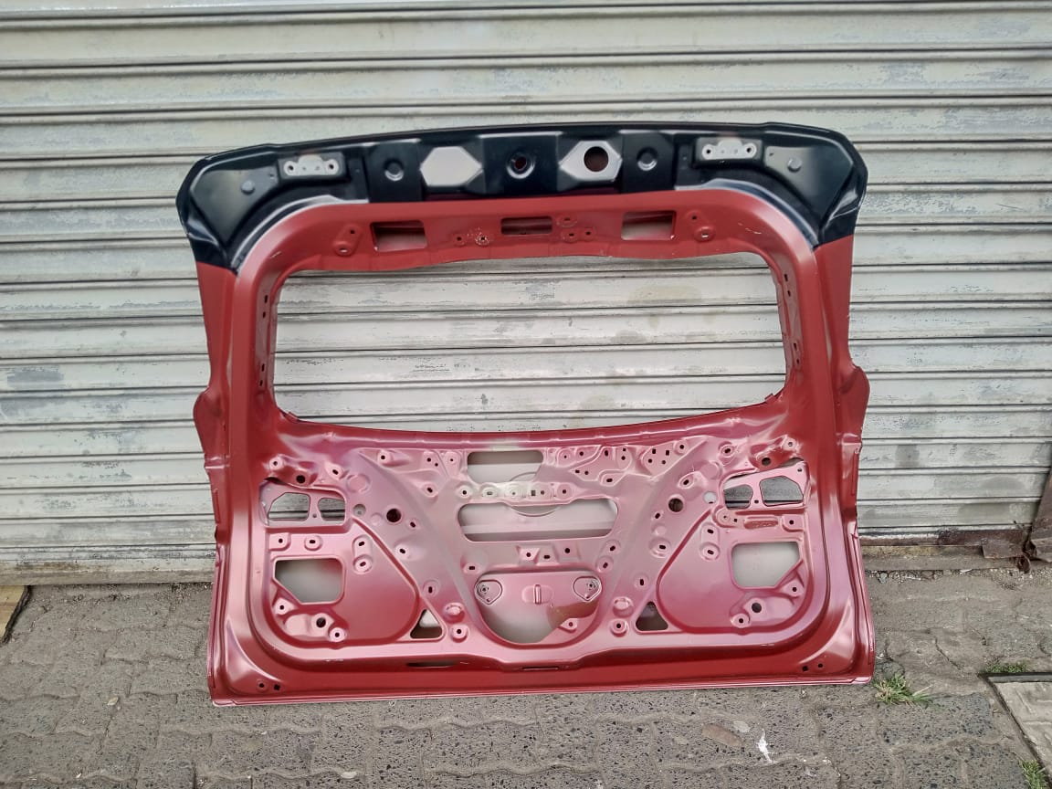 2021-2023 TOYOTA COROLLA CROSS TAILGATE FOR SALE - Private Seller 2021-2023 TOYOTA COROLLA CROSS TAILGATE FOR SALE - Private Seller