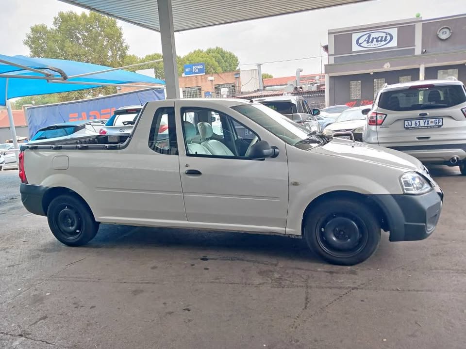 2016 NISSAN NP200 1.6 BAKKIE Transmission: Manual  Mileage:  Fueltype: Petrol  White