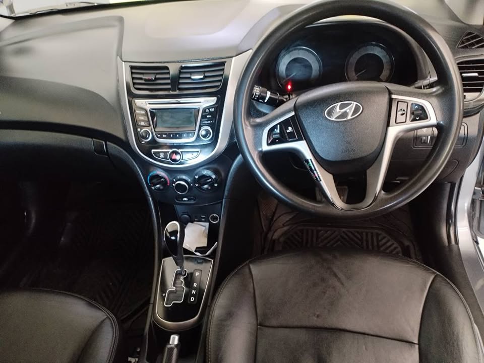 2017 HYUNDAI ACCENT 1.6  SEDAN AUTOMATIC