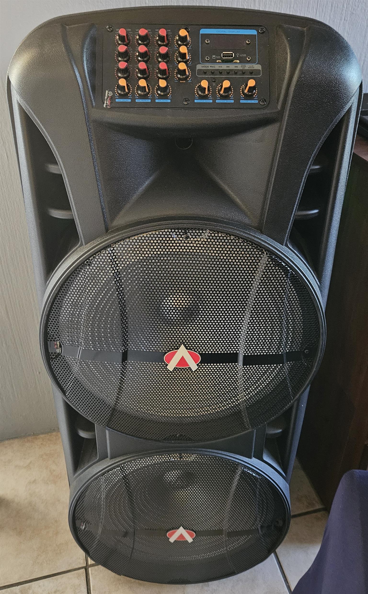Audionic party speaker. Excellent condition. Very loud and powerfull