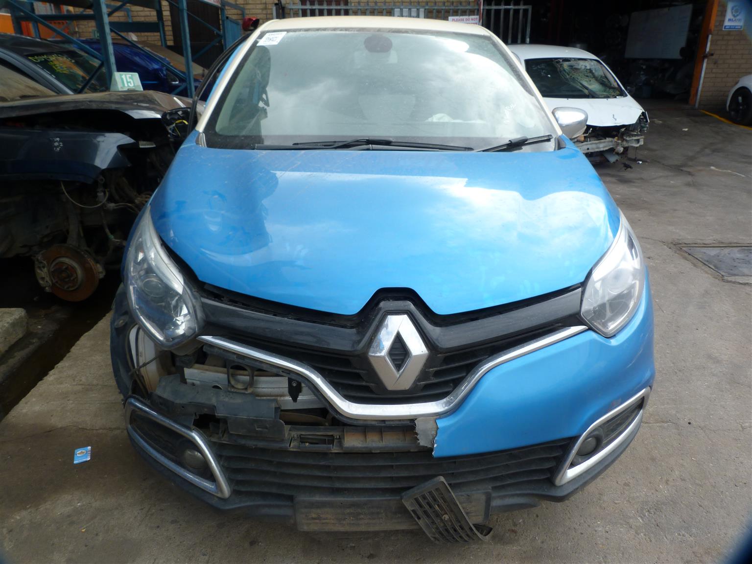 Renault Capture 900CC Turbo Dynamique Manual - 2016 - Private Seller Renault Capture 900CC Turbo Dynamique Manual - 2016 - Private Seller