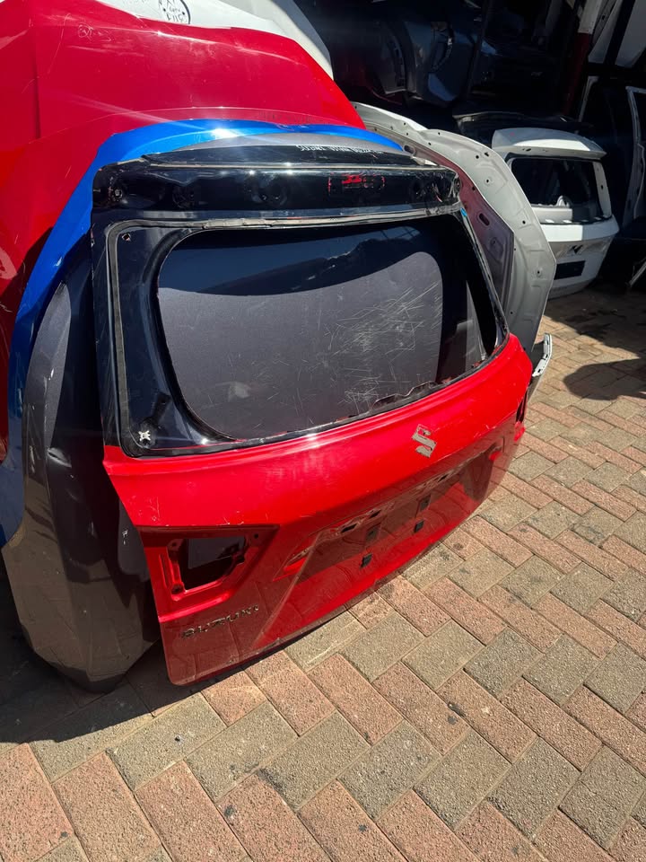 Urban Cruiser / Vitara Brezza Boot Tailgate - Private Seller Urban Cruiser / Vitara Brezza Boot Tailgate - Private Seller