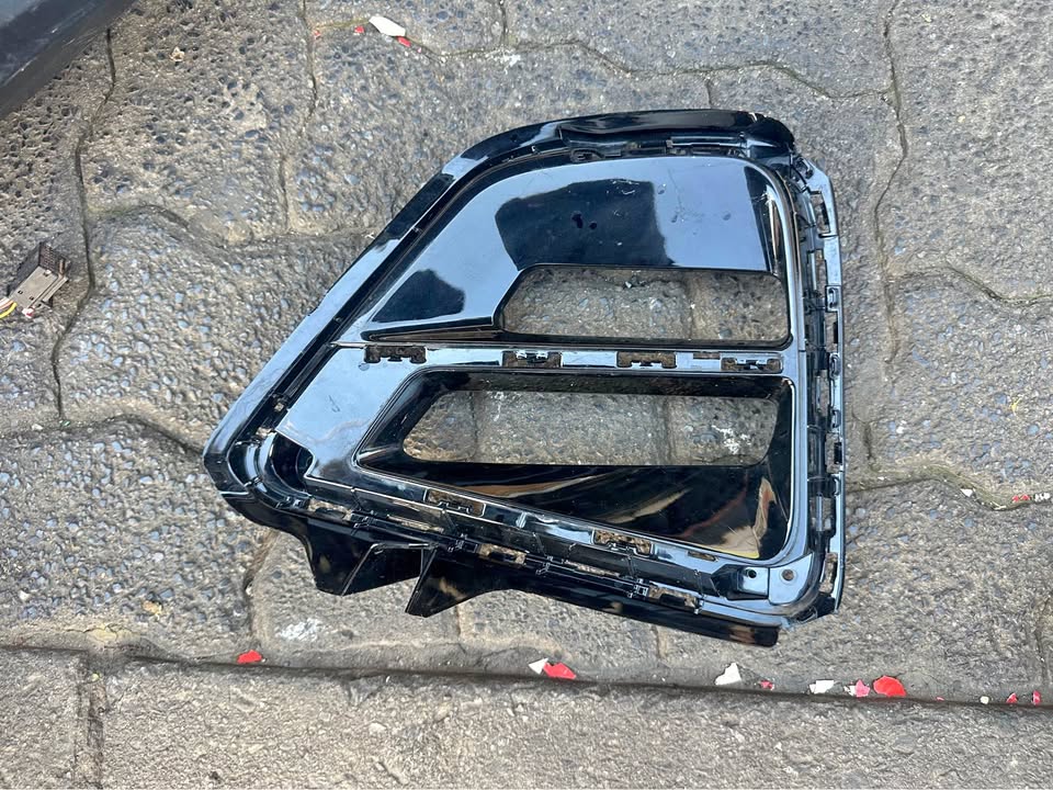 Chery Tiggo pro 4 left fog light cover - Private Seller Chery Tiggo pro 4 left fog light cover - Private Seller