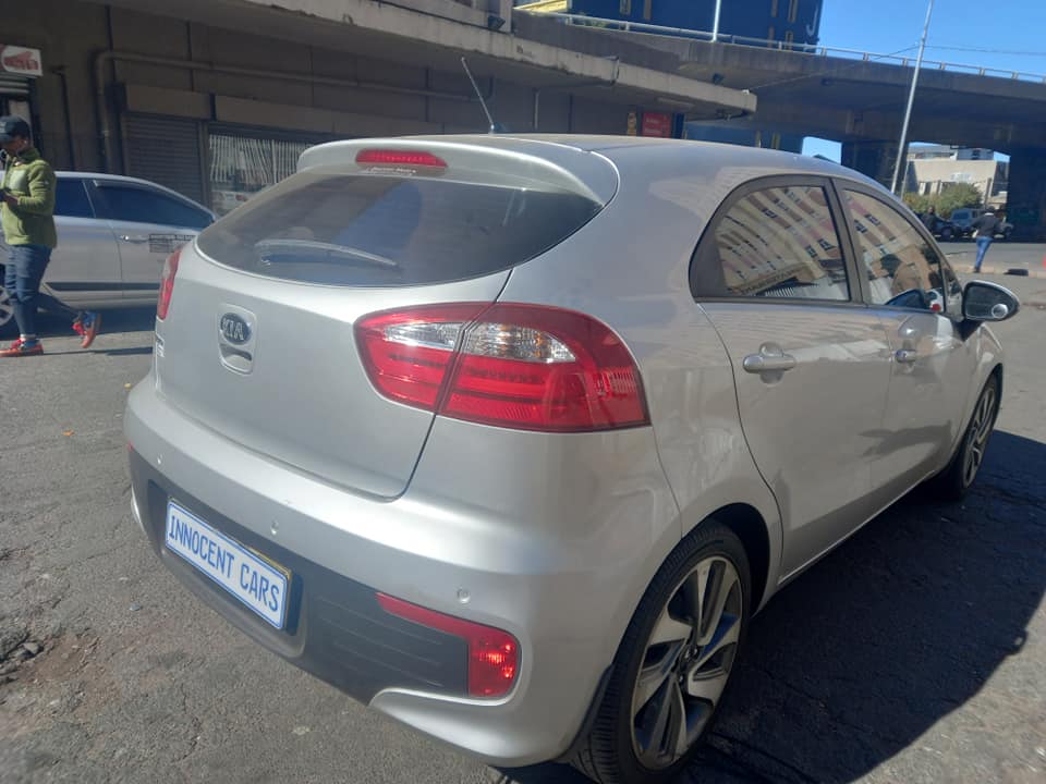 2015 KIA RIO 1.4 PETROL, MANUAL, SILVER COLOR, MILEAGE 93000KM SPARE KEY