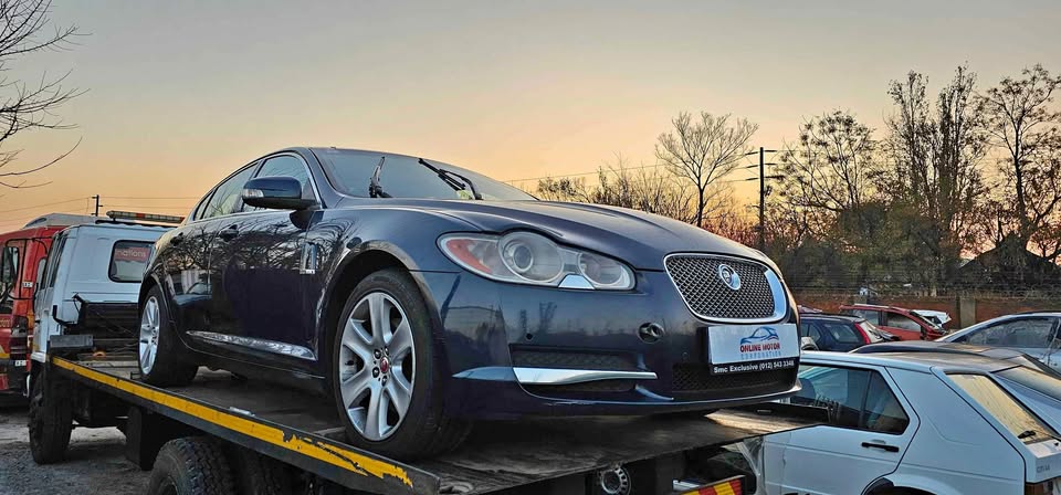 2008 JAGUAR XF 3.0 DIESEL STRIPPING AS SPARES