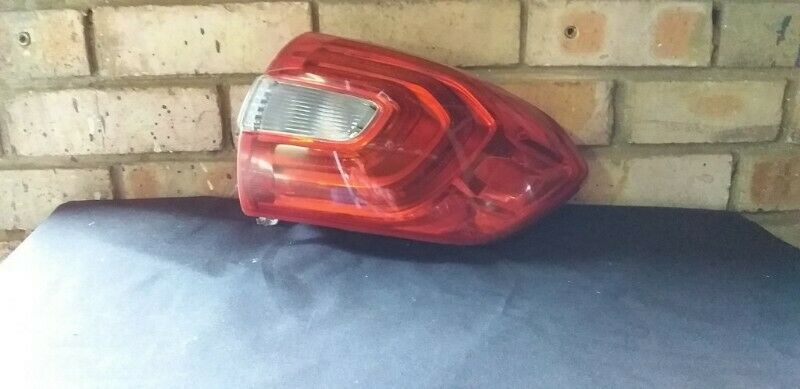 Ford Everest Taillight - Private Seller Ford Everest Taillight - Private Seller