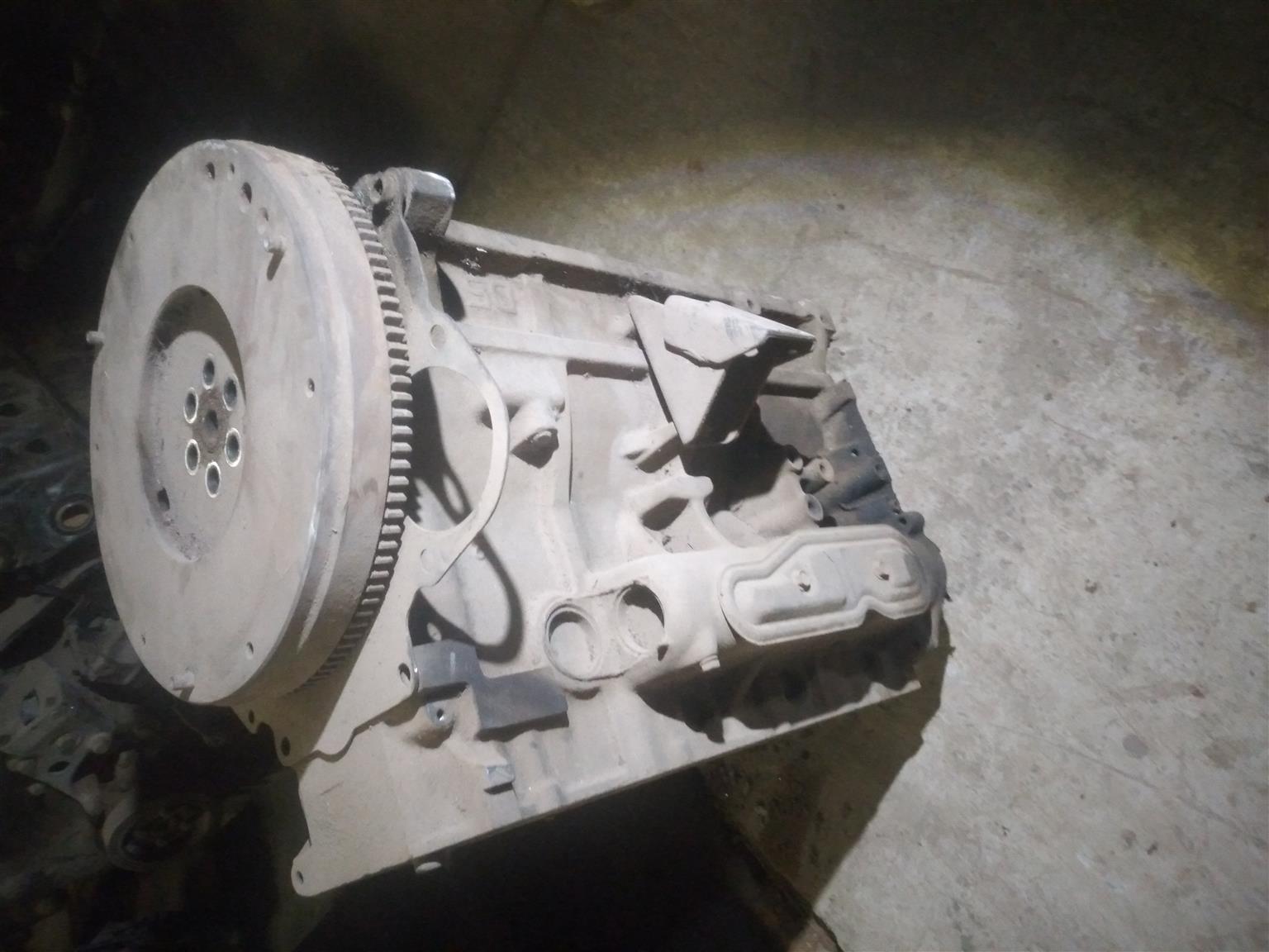 Hyundai h100 d4b half engine for spares - Private Seller Hyundai h100 d4b half engine for spares - Private Seller