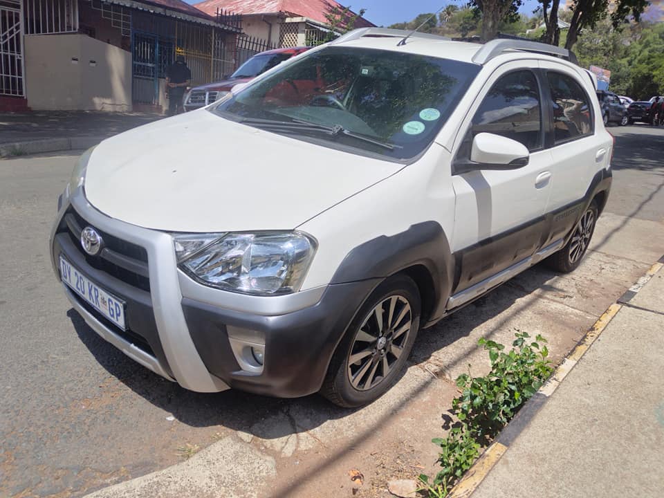 2015 Toyota etios cross 1.5