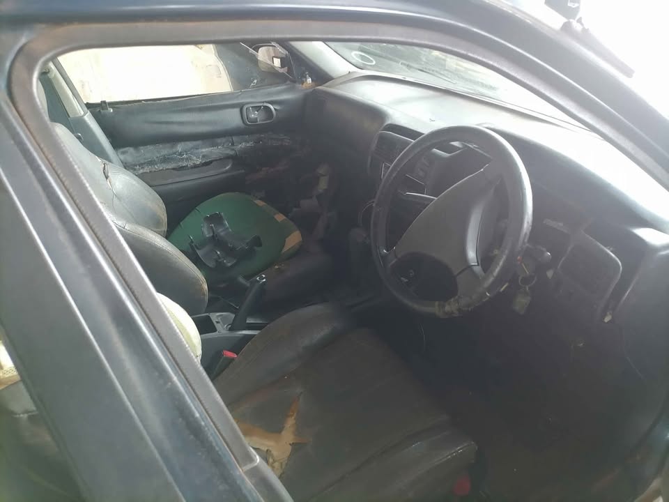 Toyota corolla RSI shape stripping for spares