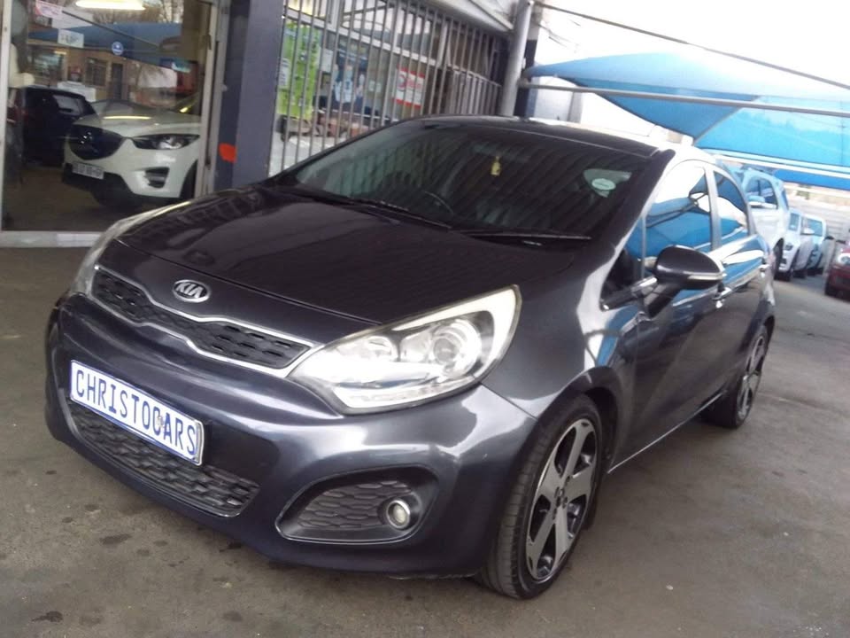2014 Kia Rio Tec hatchback automatic 2014