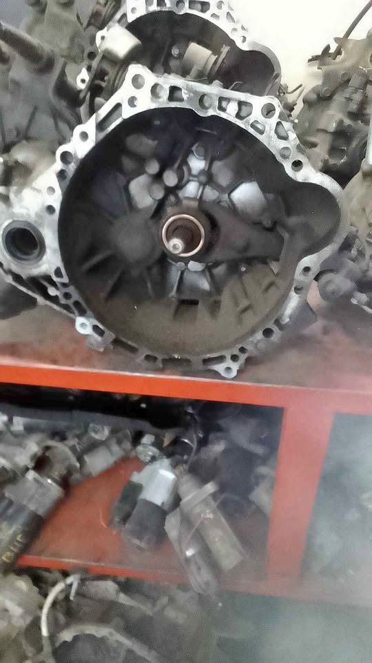 TOYOTA 1ZZ 1.8L MANUAL GEARBOX FOR SALE - Private Seller TOYOTA 1ZZ 1.8L MANUAL GEARBOX FOR SALE - Private Seller