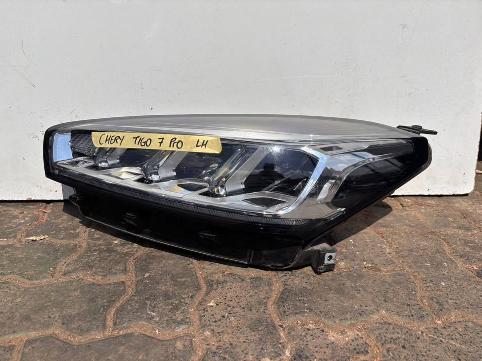 Chery Tiggo 7 Headlight - Private Seller Chery Tiggo 7 Headlight - Private Seller