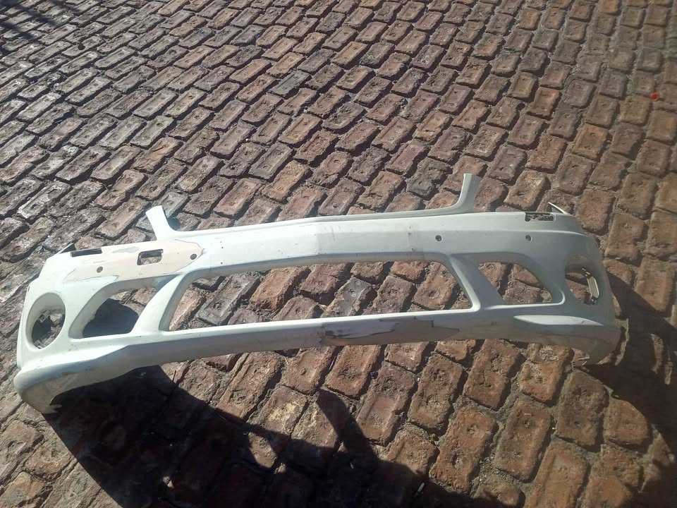 Mercedes Benz W204 bumper preface