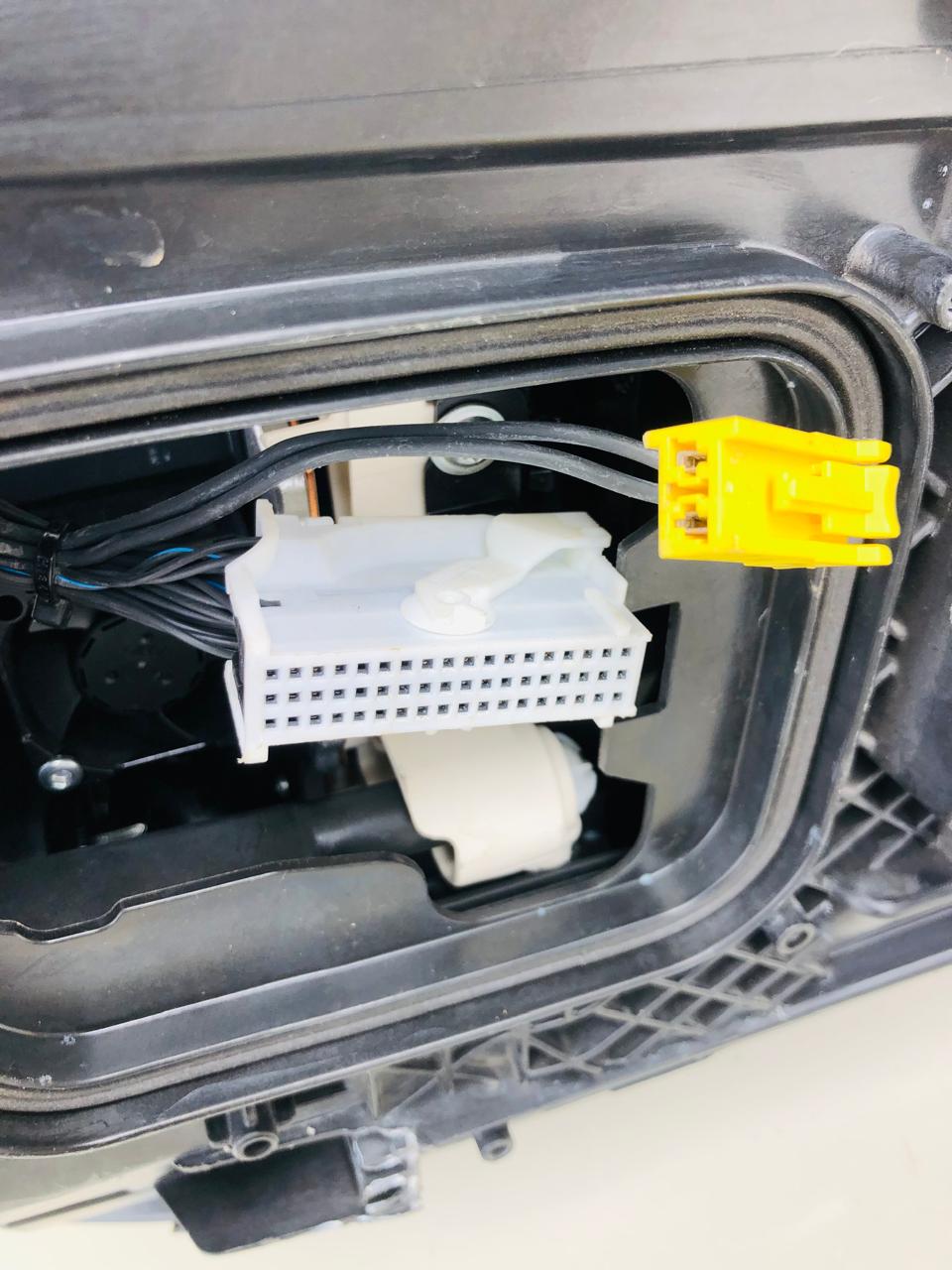 Mercedes Benz W257 CL5 left side multi-beam LED xenon headlight - Private Seller Mercedes Benz W257 CL5 left side multi-beam LED xenon headlight - Private Seller