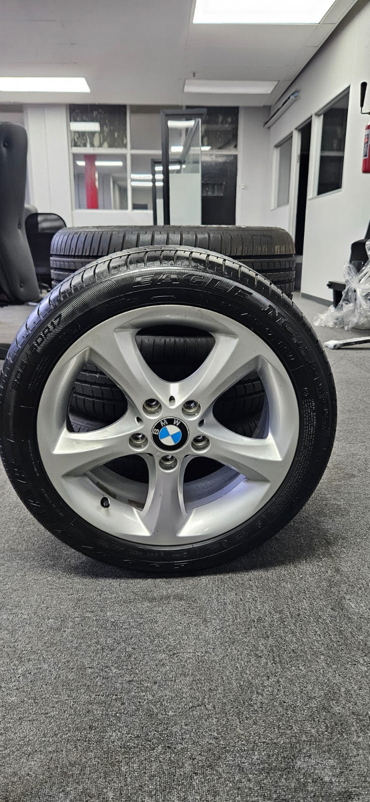 OEM BMW 1Series 17" rims with tyres - Private Seller