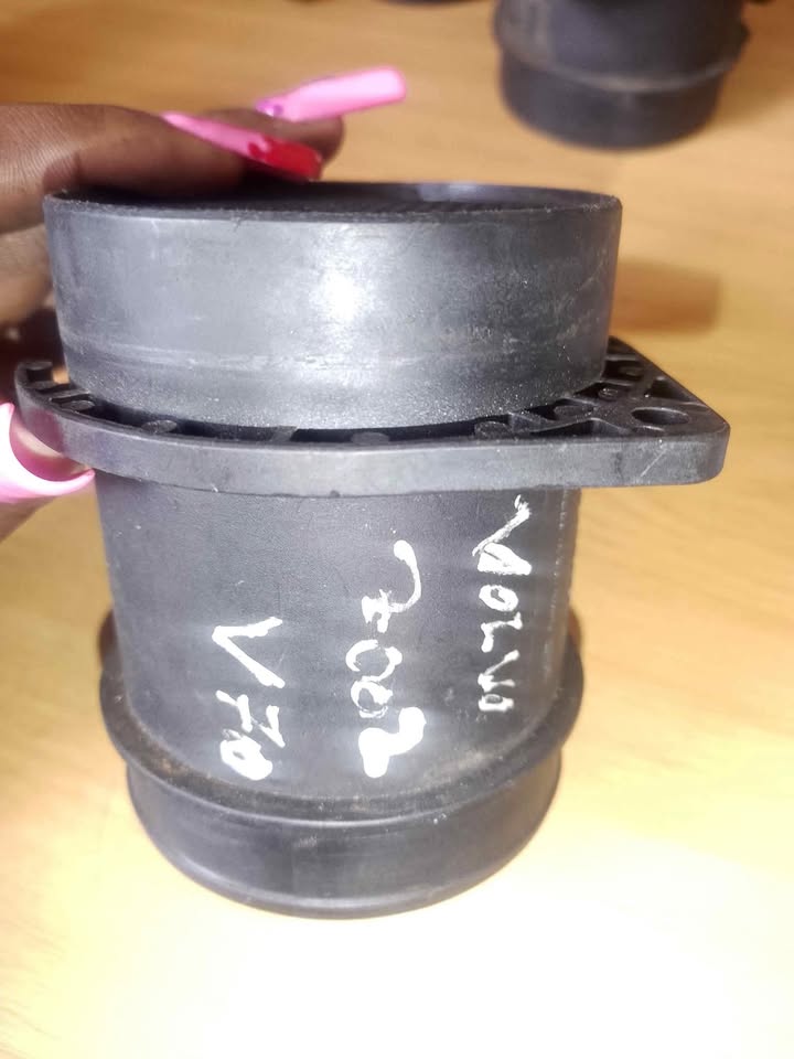 VOLVO V70 2002 MASS SENSOR FOR SALE DELIVERY AVAILABLE COUNTRY WIDE - Private Seller VOLVO V70 2002 MASS SENSOR FOR SALE DELIVERY AVAILABLE COUNTRY WIDE - Private Seller
