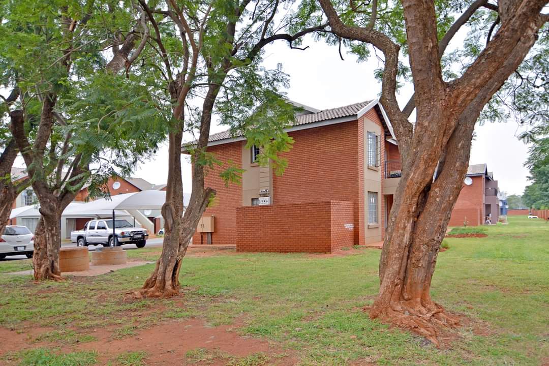 1 BEDROOM APARTMENTS AVAILABLE IN THERESA PARK AKASIA PRETORIA NORTH