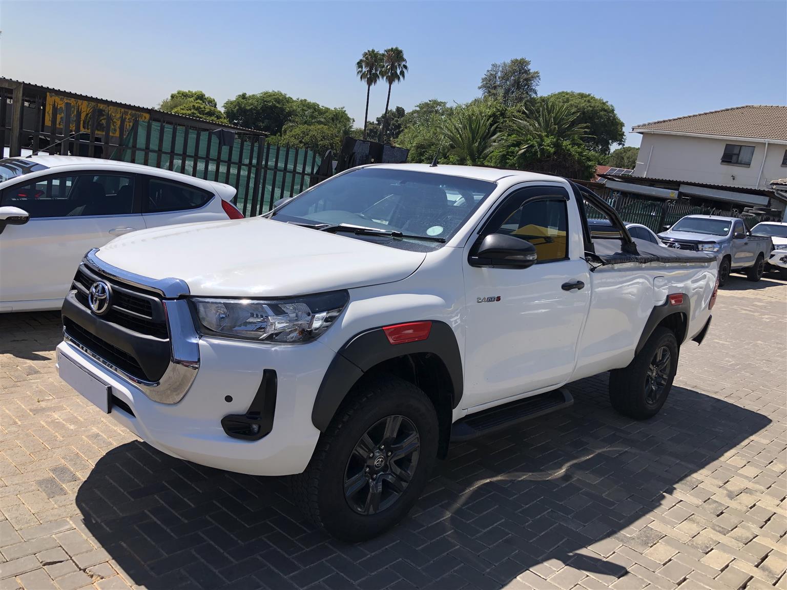 Used 2022 Toyota Hilux 2.4GD-6 single cab 4x4 Raider auto - Private Seller Used 2022 Toyota Hilux 2.4GD-6 single cab 4x4 Raider auto - Private Seller