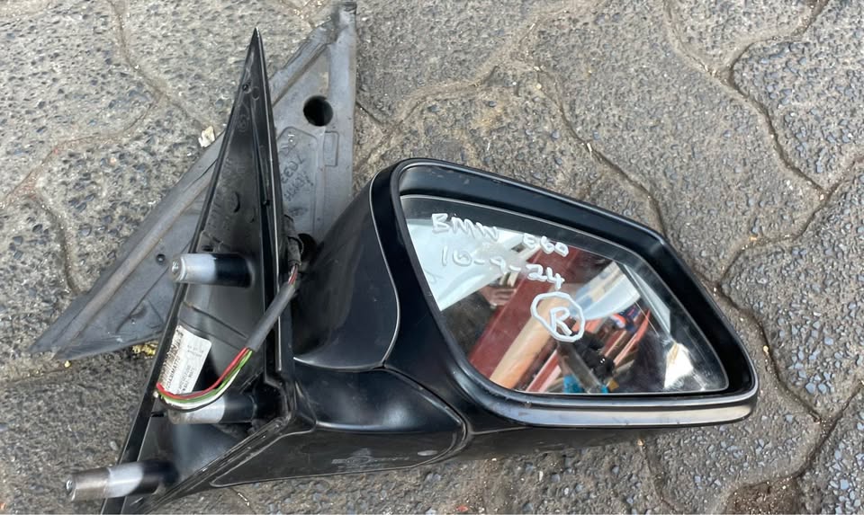 BMW E60 535i side mirror 2011/13 - Private Seller BMW E60 535i side mirror 2011/13 - Private Seller