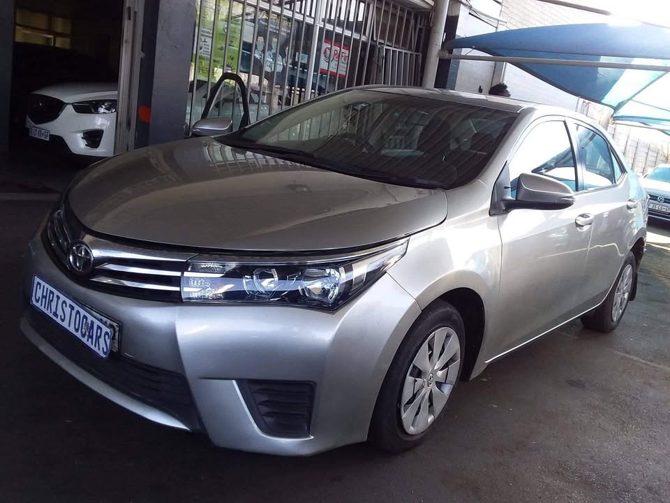 2014 Toyota Corolla Prestige sedan manual 2014