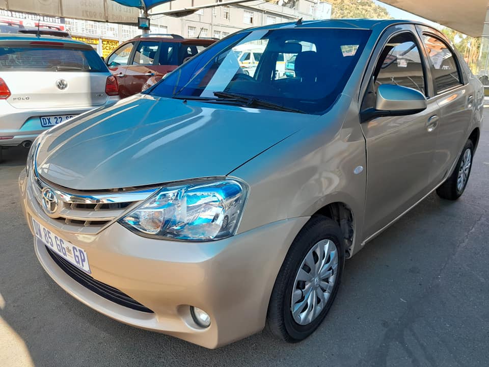2015 TOYOTA ETIOS 1.5 SX SPRINT SEDAN MANUAL