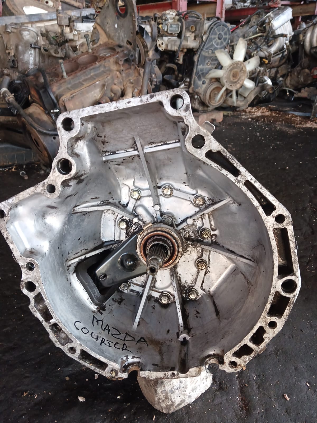 MAZDA COURIER F2 WL 2.6 GEARBOX FOR SALE