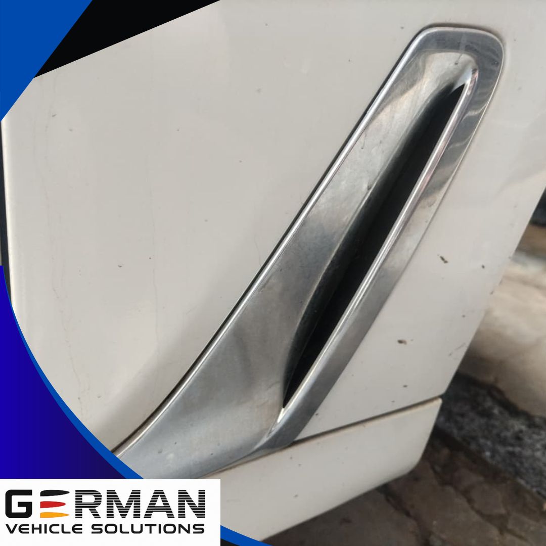 BMW G11 Fender Beading Chrome for sale Second Hand - Private Seller BMW G11 Fender Beading Chrome for sale Second Hand - Private Seller