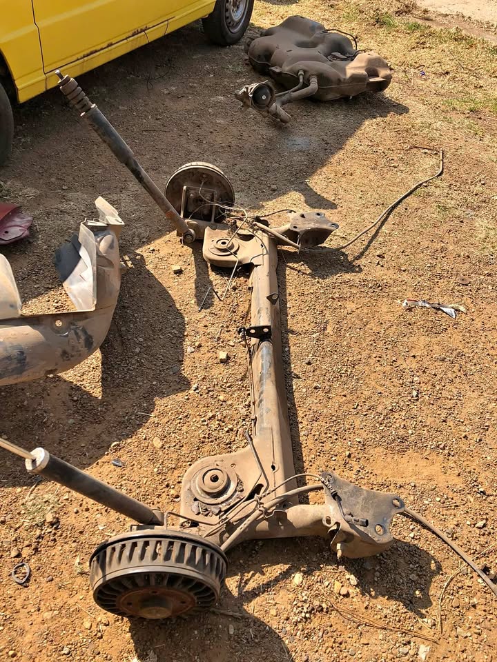 Nissan NP200 Rear Axle