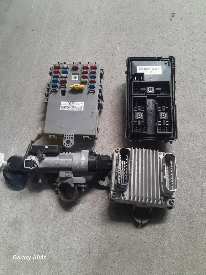 CHEVROLET AVEO 1.6 F16D3 COMPLETE MANUAL LOCKSET FOR SALE - Private Seller CHEVROLET AVEO 1.6 F16D3 COMPLETE MANUAL LOCKSET FOR SALE - Private Seller