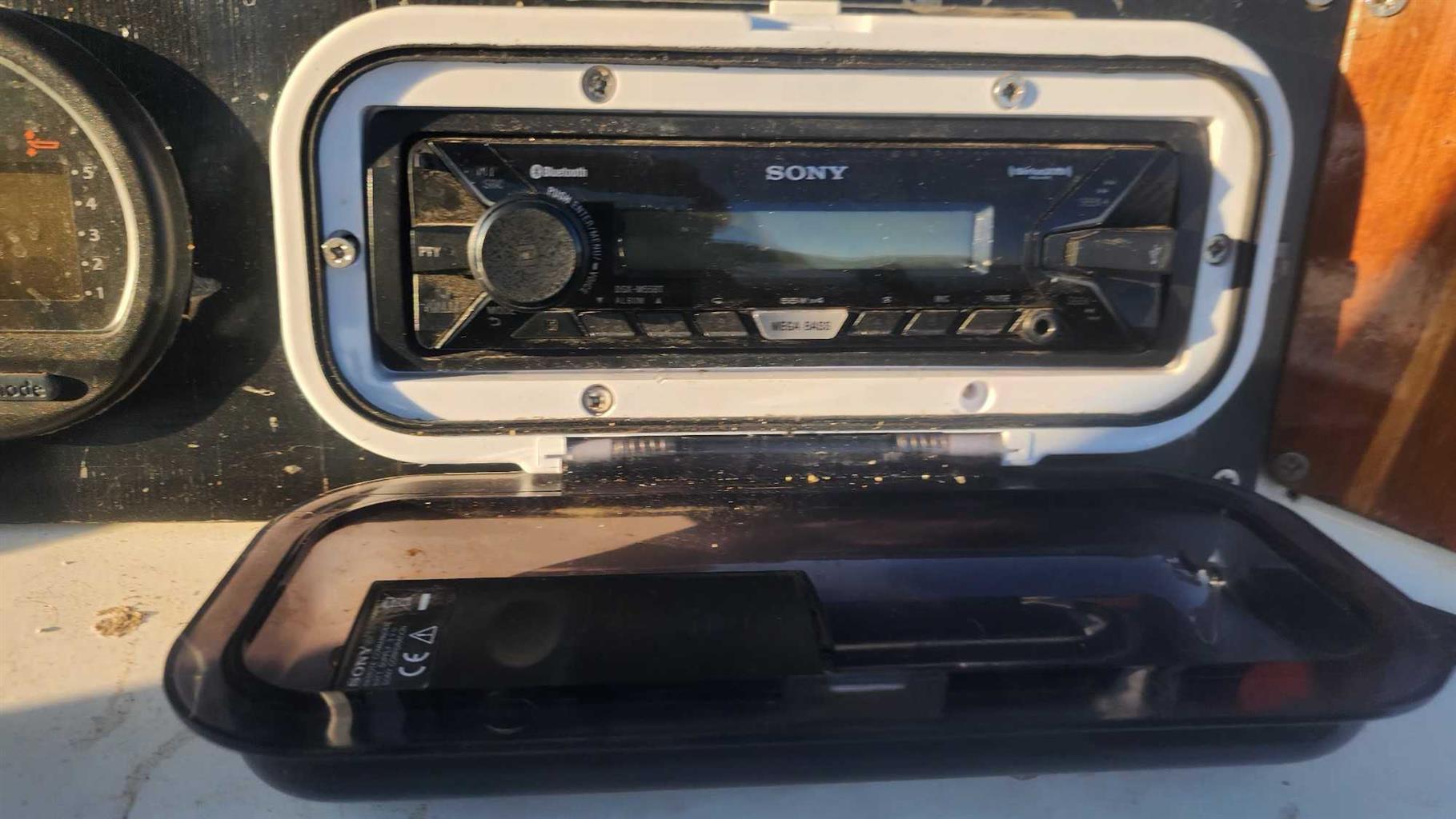 17ft rascala center console with 115 v4 yamaha